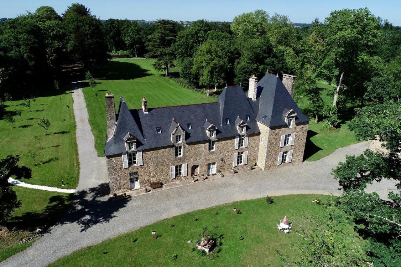 Chambres D'Hotes Chateau De La Croix Chemin Saint-Leger-des-Pres Exterior photo